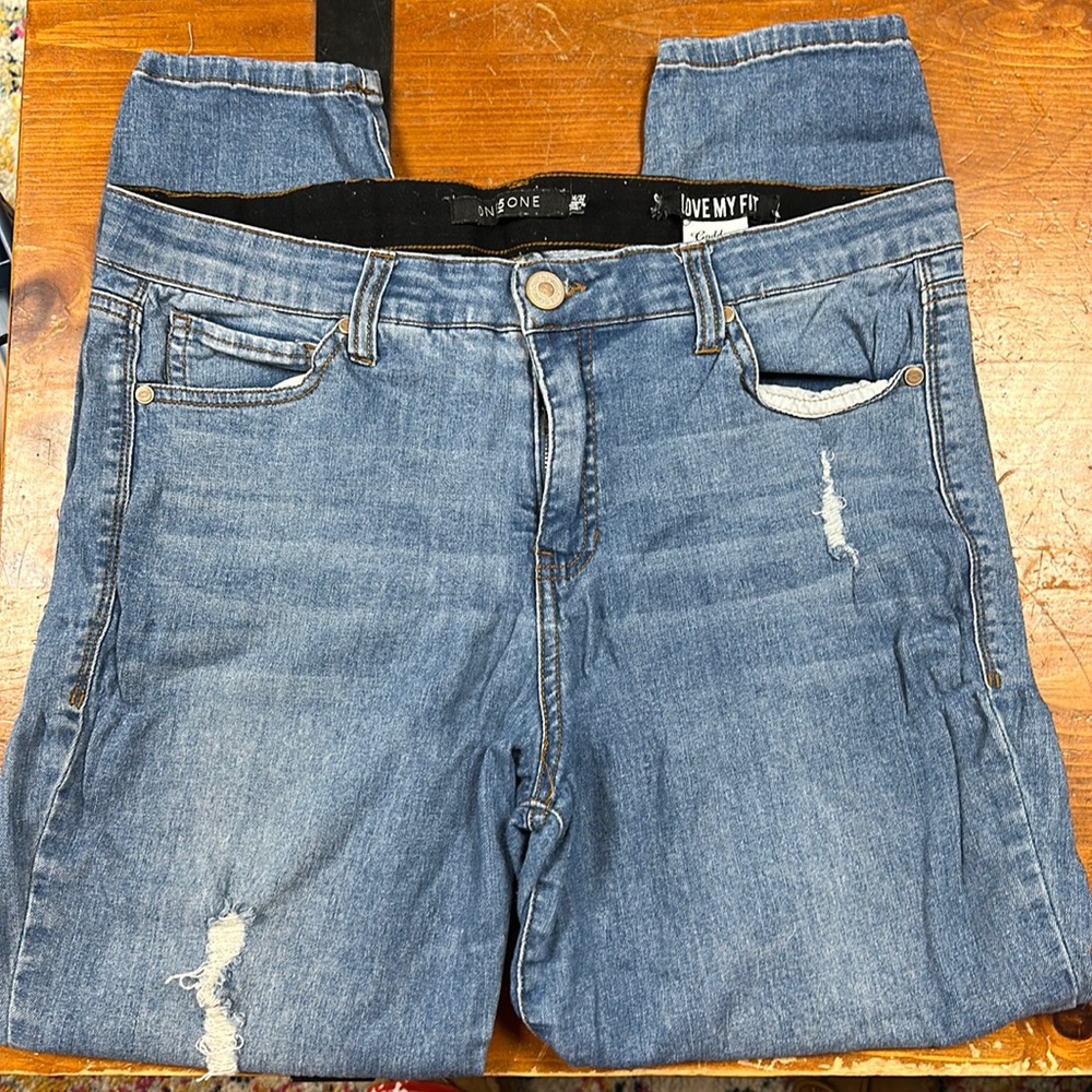 light One 5 One Goddess fit crop jeans